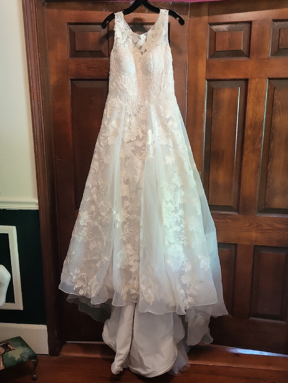 Oleg Cassini Cream Lace Bridal Gown